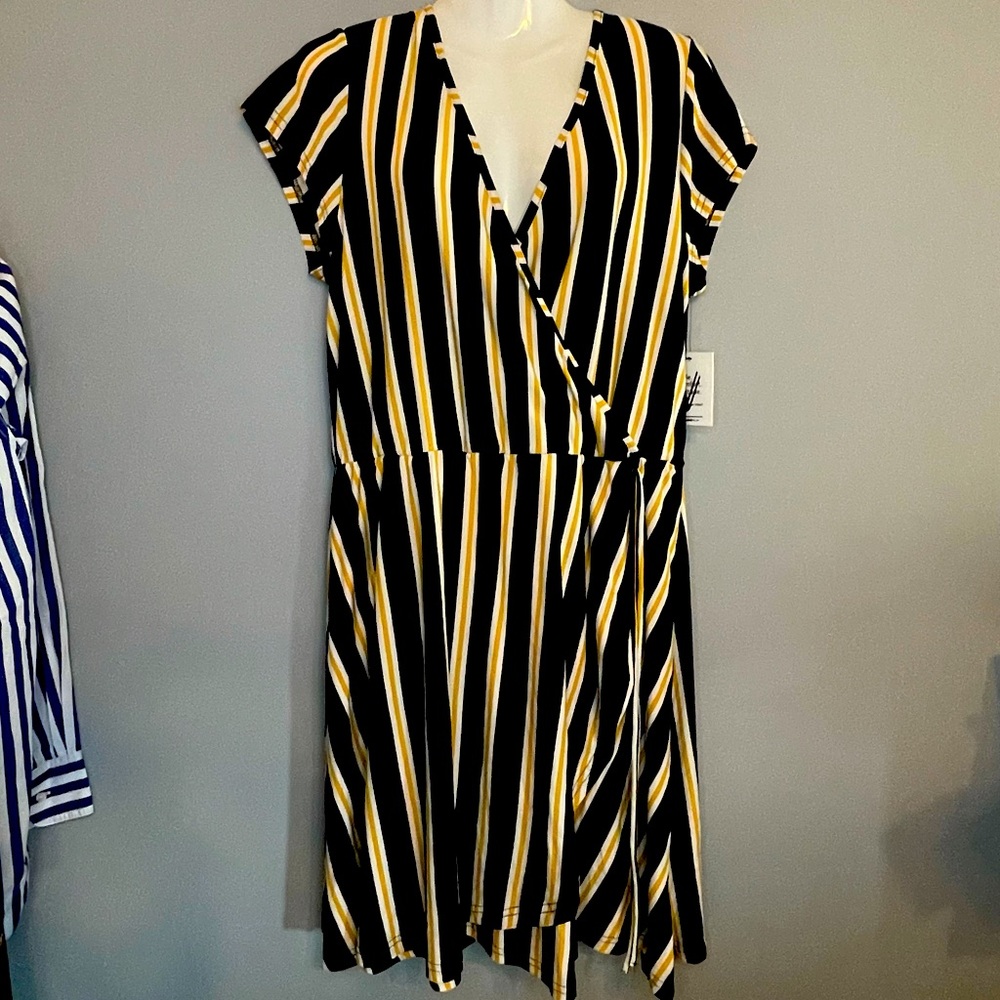 Vibe Dress 1X New With Tags